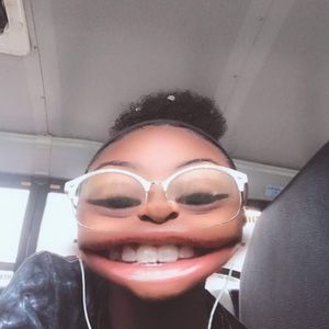 Meet your Posher, Najae